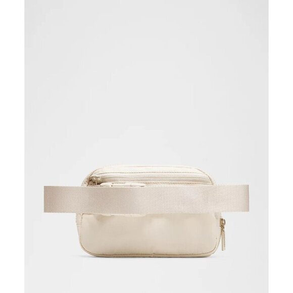 Everywhere Belt Bag 1L - Light Ivory - Picture 2 of 5